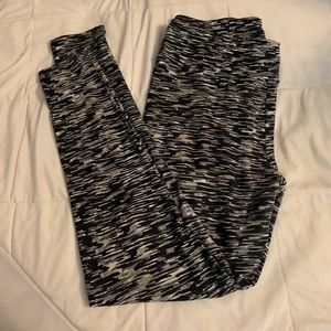 LulaRoe black gray and white leggings